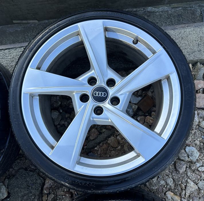 Jante / Roti Audi A4 B9, A5 8W : 245 35 19, Dot 2023 (VARA)bn