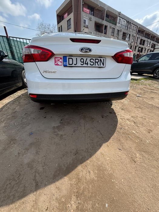 Vând Ford Focus Mk3