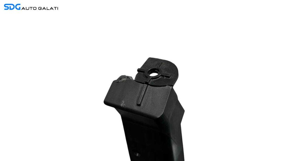 Semnalizare Dreapta din Spoiler Bara Fata Opel Astra J 2009 - 2016 Cod 13264642 (Ureche Fisurata) [L5923]