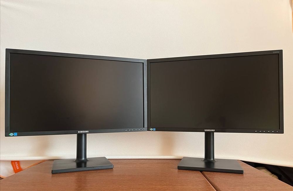 Монитор Samsung диагональ 23,6