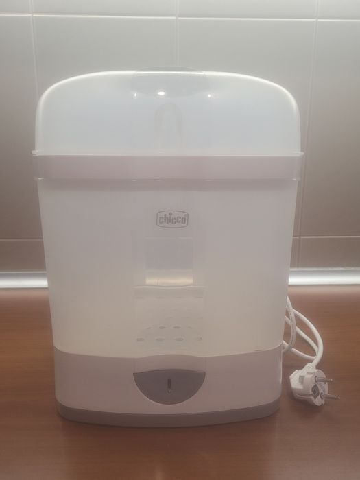 Sterilizator + 7 biberoane