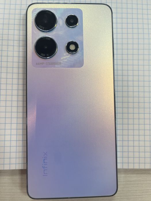 телефон INFINIX Note 30