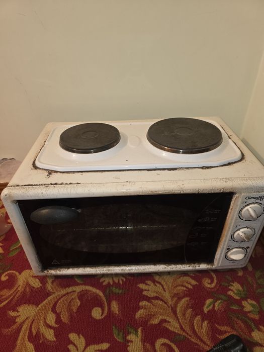 Электропечь продаётся