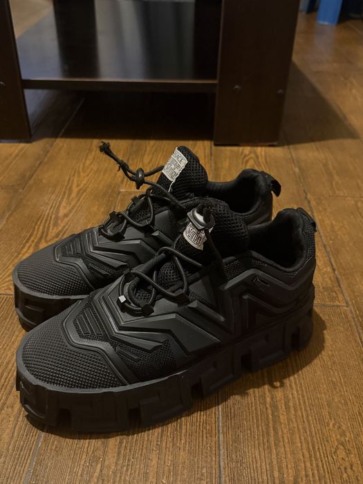 Vand Versace greca