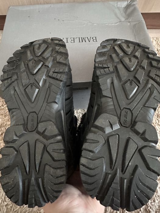 Продам  кросовки