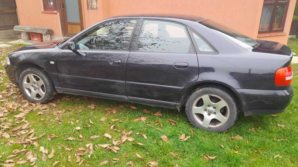 Vand Audu A4 B5 benzina si GPL