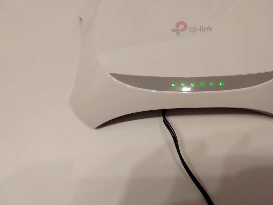 Router nou wireless Tp-Link 3G/4G. În cutie, adaptor, instrucțiuni.