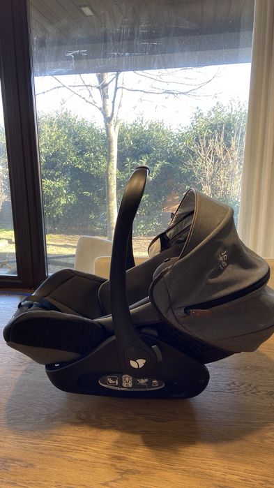 Scoica joie Signature I-size inclinabila