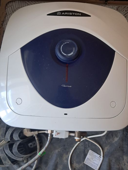 Продается водонагреватель