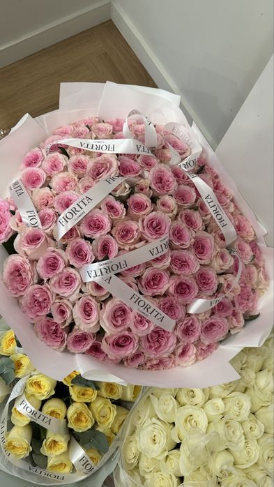 Свежие 101 роза, срочно продам
