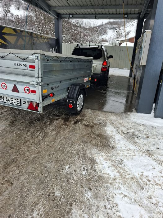 Remorcă de vânzare.