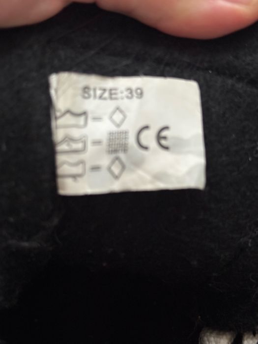 Продам коньки !!!