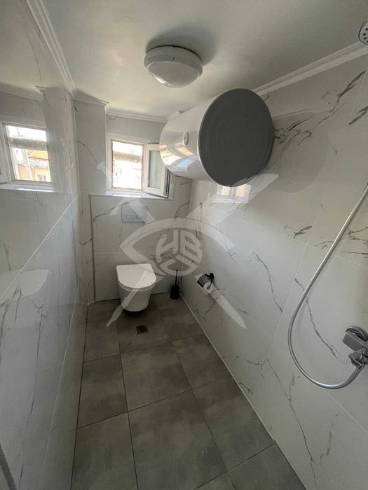 Дава се под наем Многостаен апартамент в Бургас, Център - 80 кв.м за 280000 € - Снимка #7