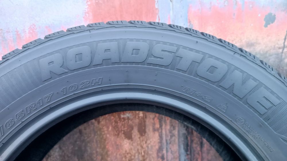 225/65/17 Roadstone
