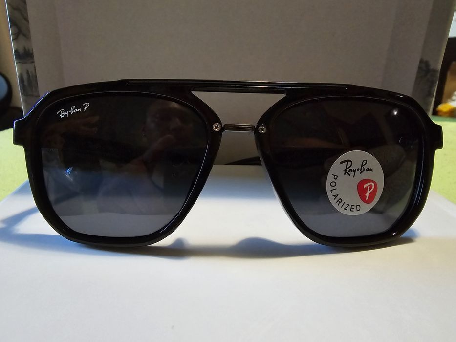 Ochelari de soare Rayban model nou. Transport Gratuit