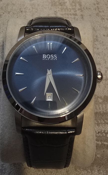 Hugo Boss Classic Blue – ceas original, elegant, in stare excelenta