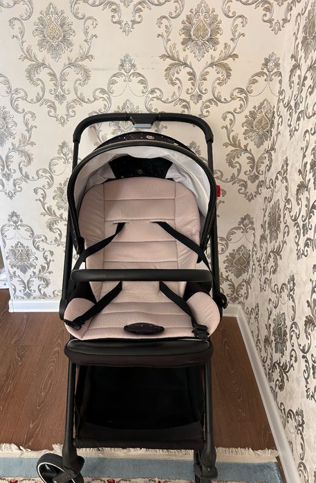 Коляска-NEW LUX,черный цвет.