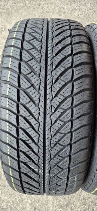 4 anvelope iarna ca si noi runflat Goodyear 245/45/18.Pretul/bucata