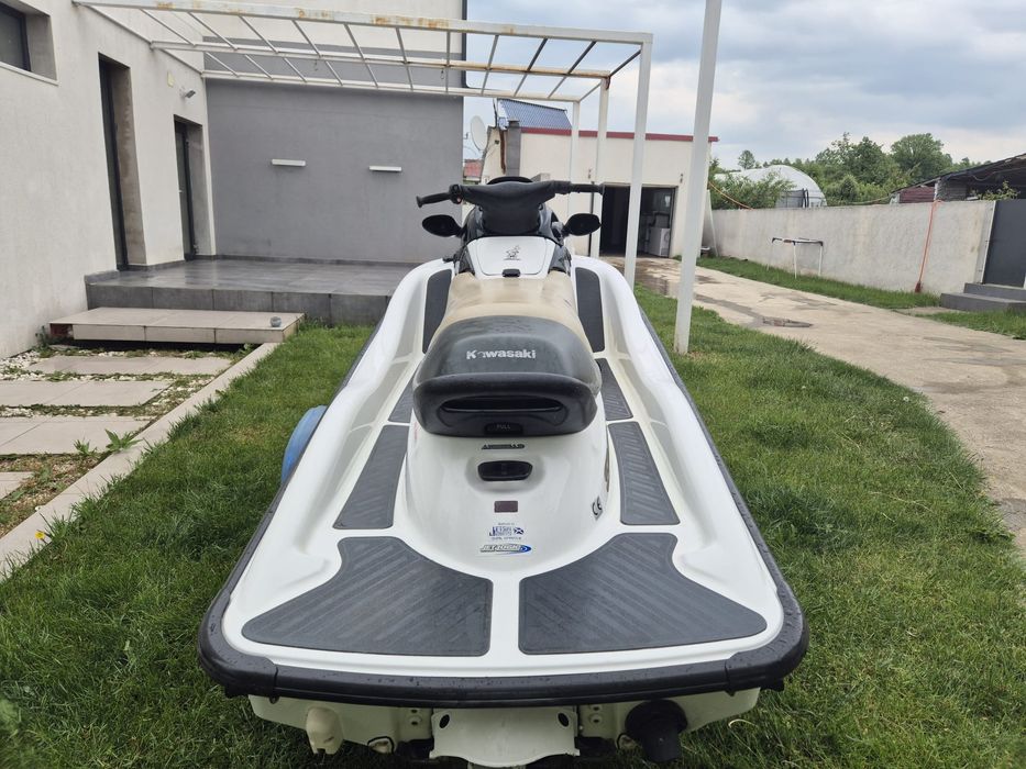 Kawasaki Jet Ski 900 STX + peridoc