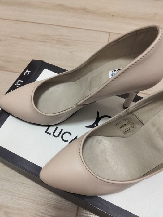 Pantofi dama, piele.