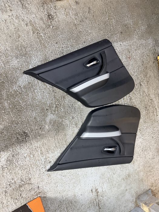 Fete usi piele spate bmw e90