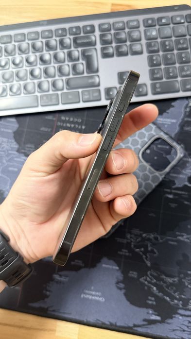 iPhone 16 PRO - husa aramida / kevlar inclusa.