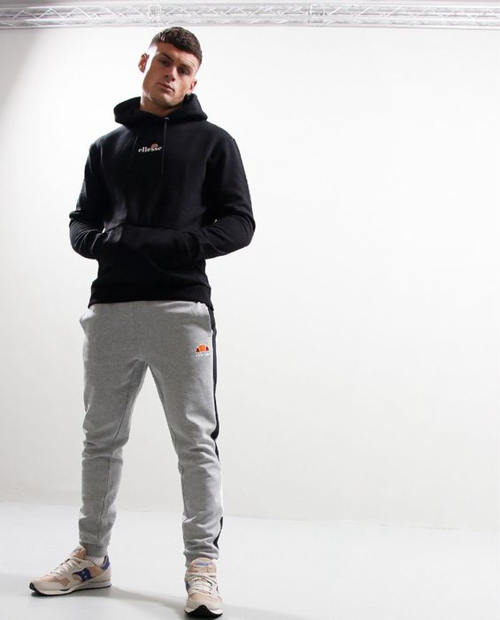 Pantaloni Ellesse Forsto - marimi S, L, XL