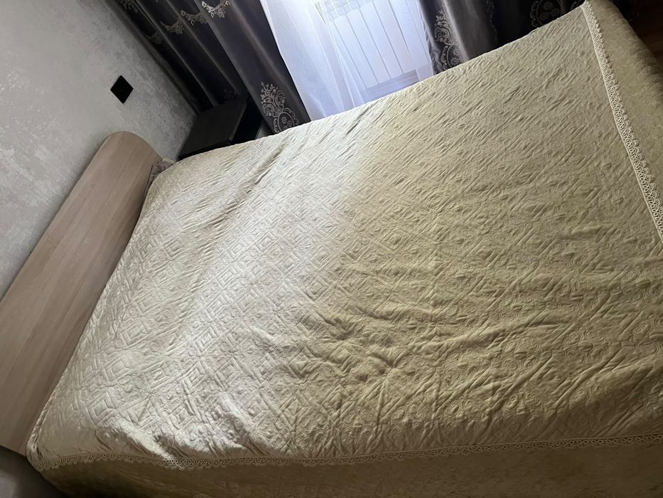 Двух спальная кровать продам