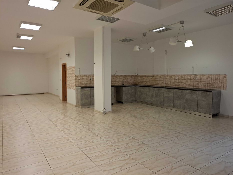 Магазин близо до Мосю Бриколаж и София Тех Парк