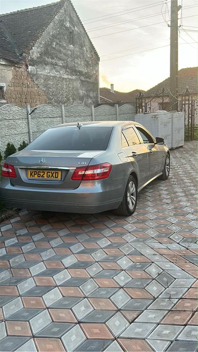Mercedes E220 diezel 2013 an