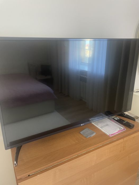 Продам телевизор lg