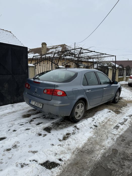 Renault Laguna motor 2l benzina. Inmatriculata in Romania in anul 2026