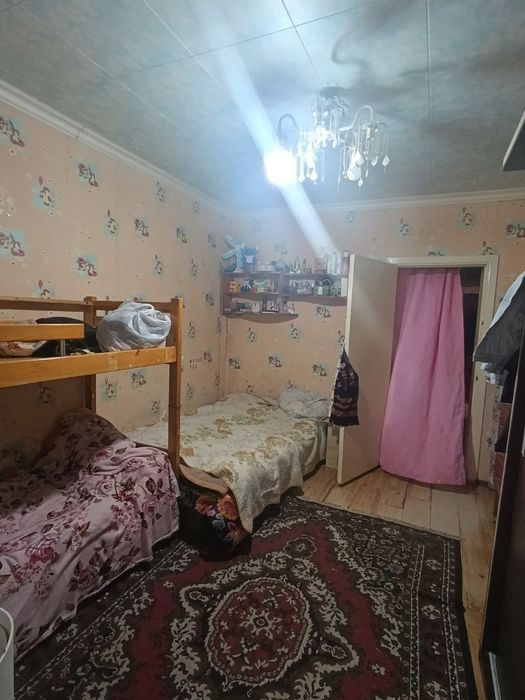 Продаётся 4-х комнатная квартира в Сергели 8