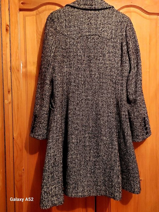 Продавам  дамско палто