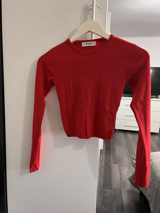 Bluza rosie PULL&BEAR marimea S