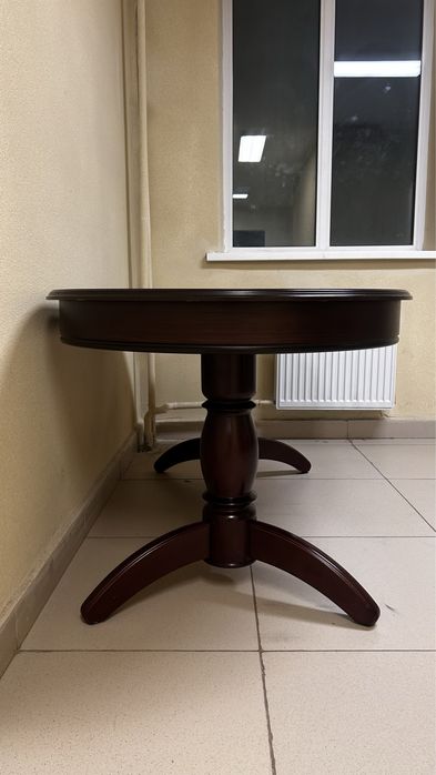 Стол дубовый бордо