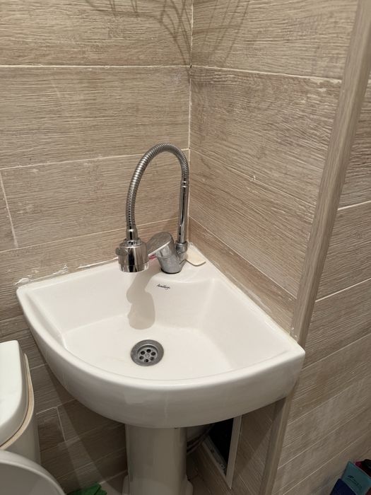 Раковина 35*35 со смесителем