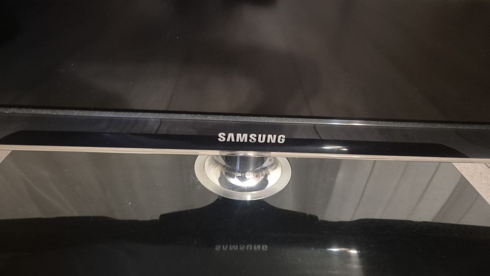 Телевизор samsung