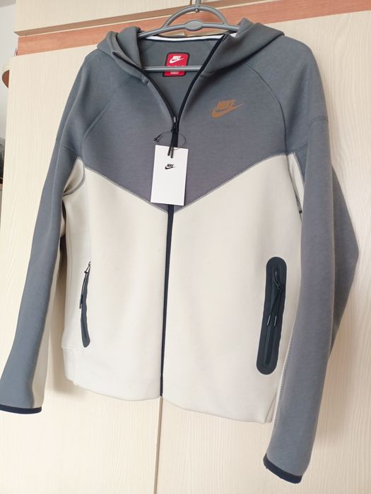 Hanorac jacheta noua Nike Tech original