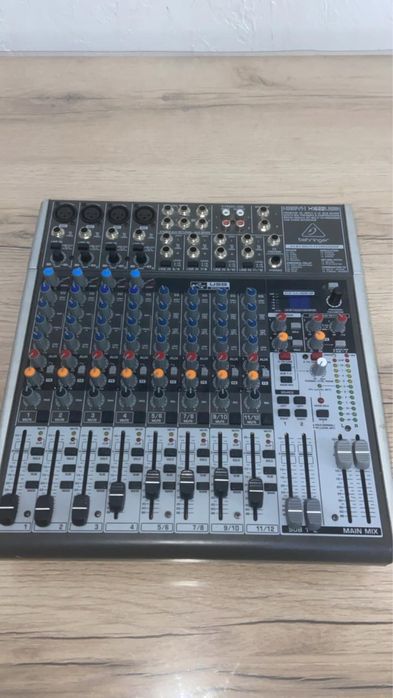 Продам пассивный микшерный пульт BEHRINGER xenyx1622usb