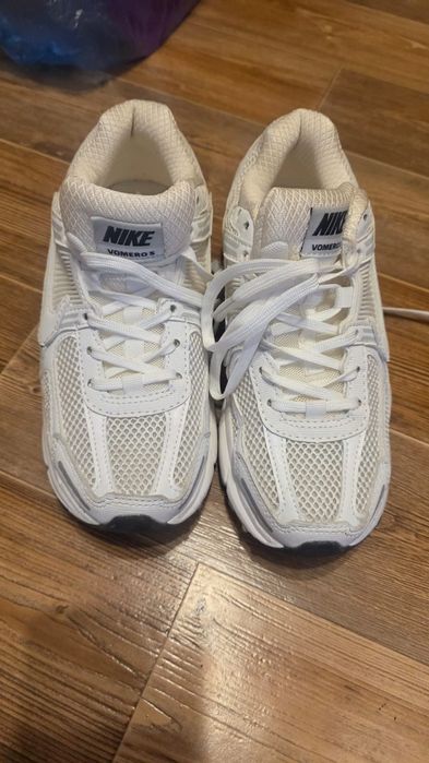Nike Zoom Vomero 5