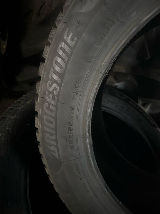 Продам зимние шины.