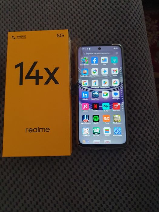 Телефон  14х realme GSM нов с гаранция  от Yettel  Samsung    + подаръ