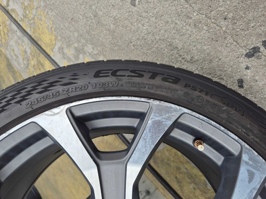 ROTI Jante + Anvelope VARA - 245/45/20 5x114.3 20'' Toyota Mazda Kia Hyundai Lexus Renault Subaru