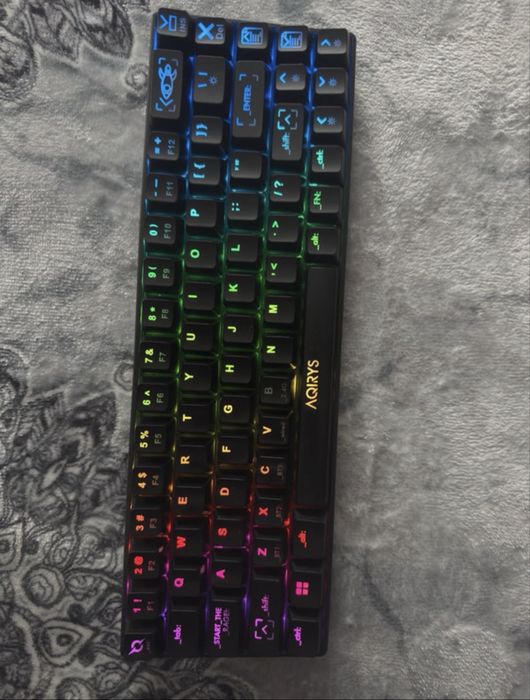 Tastatura mecanica 65% AQIRYS Mira