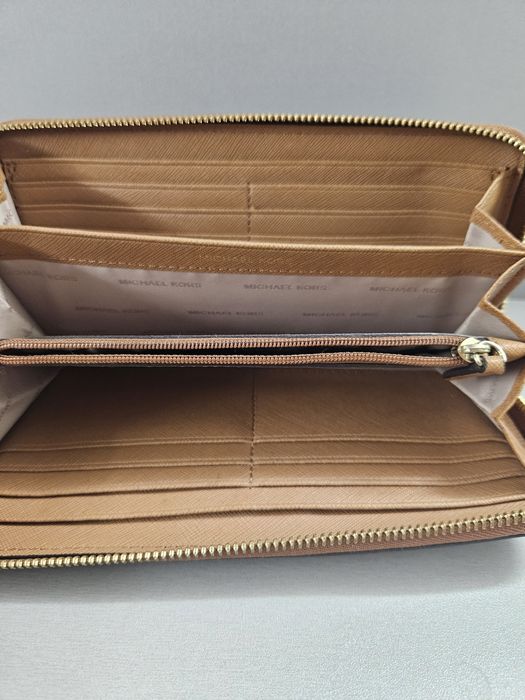 Оригинално портмоне Michael Kors