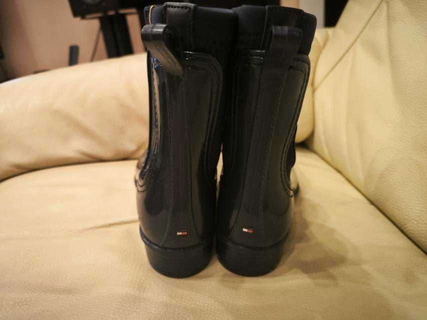 Tommy Hilfiger - боти