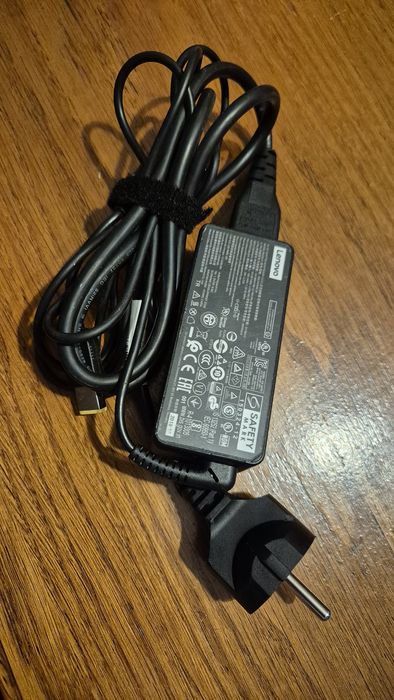 Adaptor incarcator Lenovo 20V - 2.25A 45W model ADLX45NAC3A