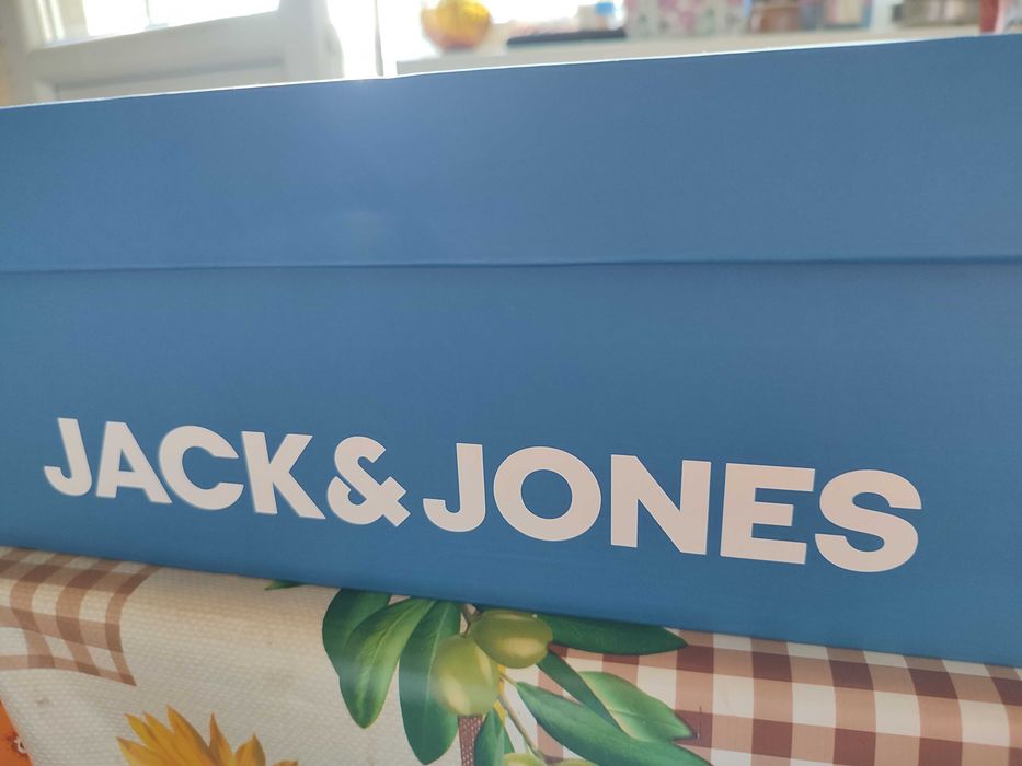 Продавам сандали Jack and Jones кафяви, мъжки, номер 43 чисто нови