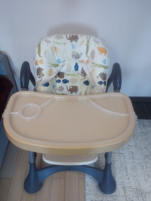 Продается детский стульчик для кормления.